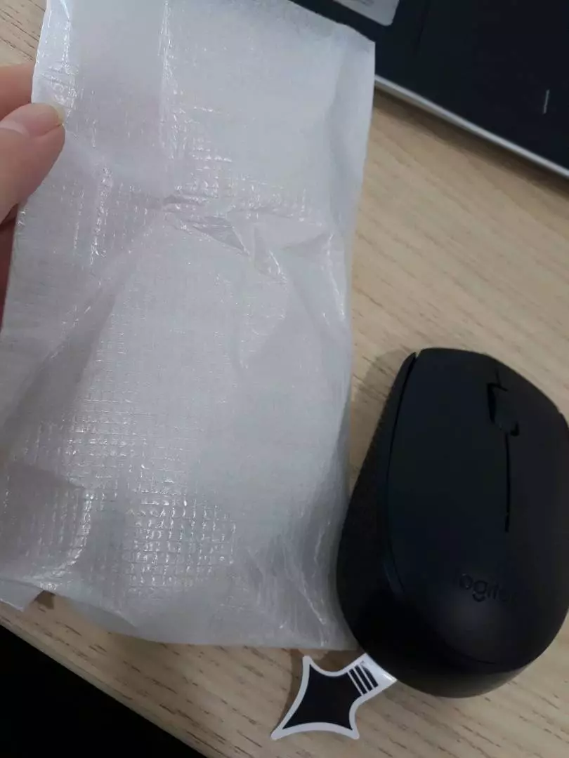 Chuột không dây Logitech B170 - USB, nhỏ gọn, thuận cả 2 tay, phù hợp PC/Laptop