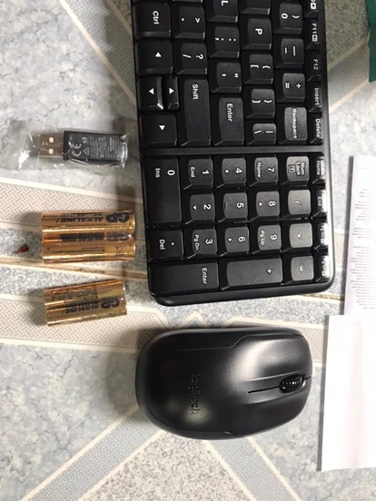 Combo chuột phím không dây Logitech MK215 - nhỏ gọn, có phím số, 1 đầu thu USB