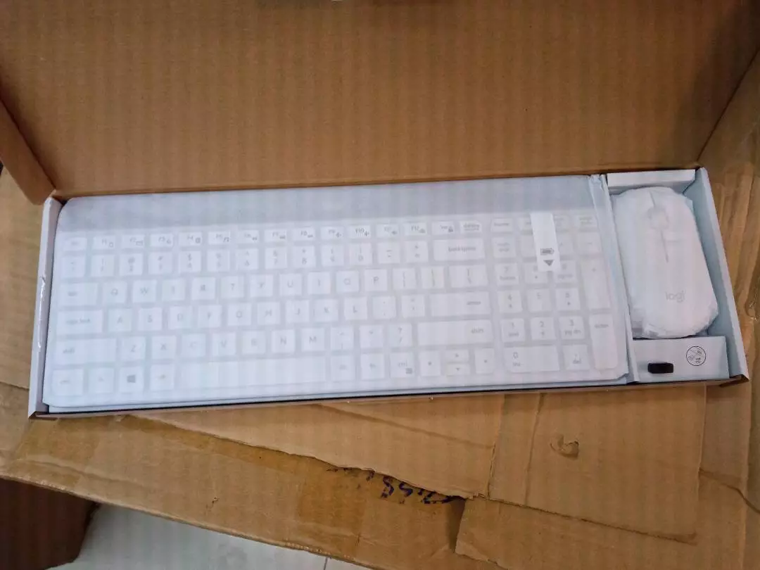 Combo chuột phím không dây Logitech MK470 - Giảm ồn, USB, pin lâu, thiết kế mảnh gọn