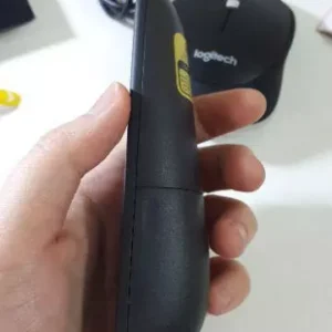 Bút trình chiếu laser LOGITECH R500s - Các nút bấm lập trình được