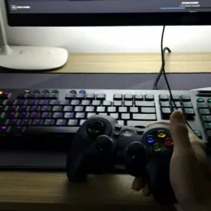 Tay cầm gaming console có dây Logitech F310 - 4 phím di chuyển D-Pad, TV Android
