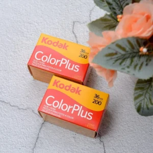 Phim chụp ảnh Yes!Star 200 400 36exp Date 03/2028 film 35mm tráng C41 dùng được máy PNS