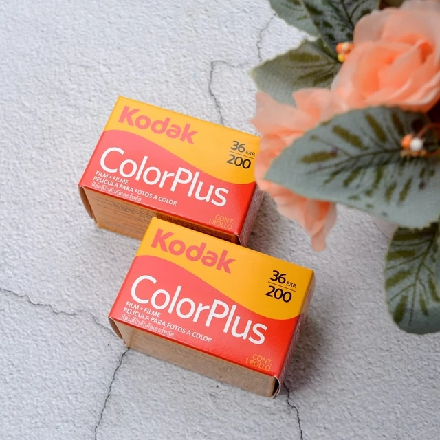 Phim chụp ảnh Yes!Star 200 400 36exp Date 03/2028 film 35mm tráng C41 dùng được máy PNS