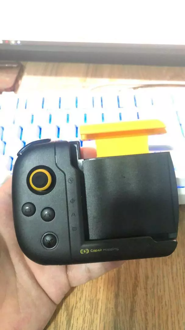 Flydigi Wasp | Tay cầm chơi game PUBG & Liên Quân cho iOS và Android