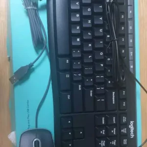 Bộ bàn phím và chuột có dây Logitech MK200