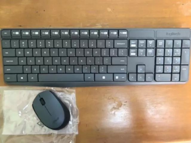 Bộ bàn phím chuột không dây Logitech MK235