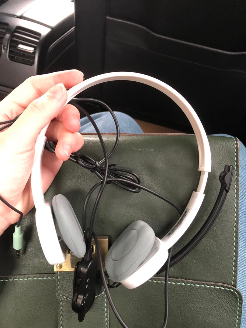 Tai nghe chụp tai Logitech H150 - 2 jack 3.5mm, Mic khử giảm tiếng ồn, âm thanh nổi