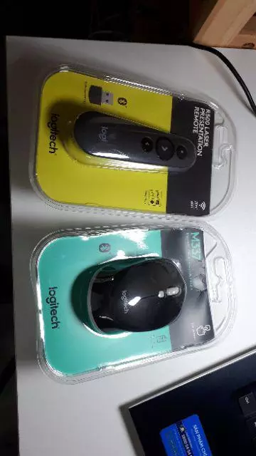 Bút trình chiếu laser LOGITECH R500s - Các nút bấm lập trình được