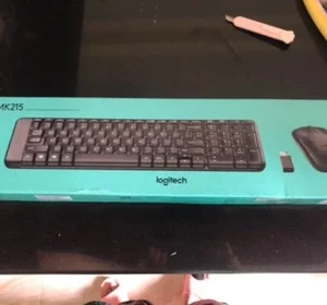Combo chuột phím không dây Logitech MK215 - nhỏ gọn, có phím số, 1 đầu thu USB