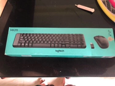 Combo chuột phím không dây Logitech MK215 - nhỏ gọn, có phím số, 1 đầu thu USB
