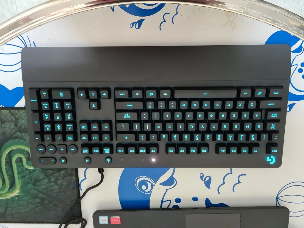Bàn phím gaming có dây Logitech G213 Prodigy - RGB, Full size, chống tràn bền bỉ