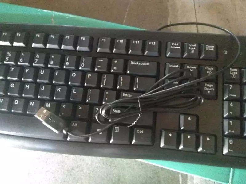 Combo chuột phím có dây Logitech MK120 - Fullsize, có phím số, bền bỉ, chống tràn
