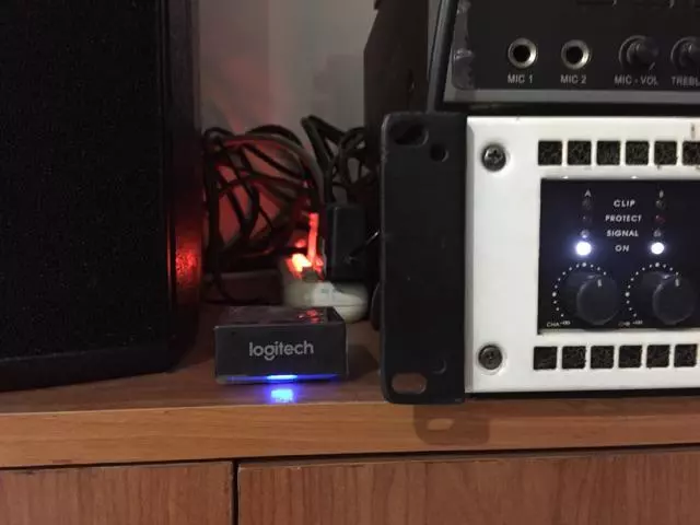 Bộ chuyển đổi âm thanh Logitech Bluetooth Audio Adapter
