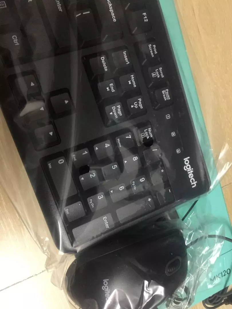 Combo chuột phím có dây Logitech MK120 - Fullsize, có phím số, bền bỉ, chống tràn