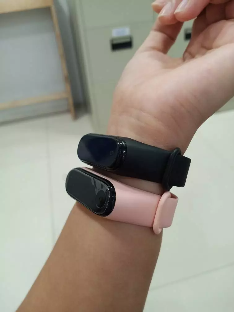 Đồng hồ thông minh M4 Vòng đeo tay thông minh Thể thao Theo dõi sức khỏe Máy đo nhịp tim Huyết áp Bluetooth Smartband Ios Đồng hồ thông minh Android