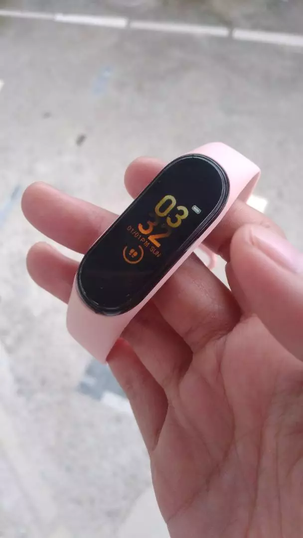 Đồng hồ thông minh M4 Vòng đeo tay thông minh Thể thao Theo dõi sức khỏe Máy đo nhịp tim Huyết áp Bluetooth Smartband Ios Đồng hồ thông minh Android