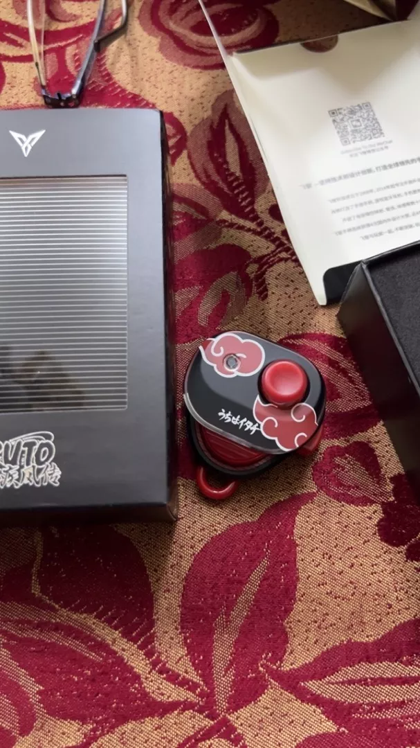 Flydigi JOYONE | Tay cầm chơi game mobile dành cho điện thoại và máy tính bảng