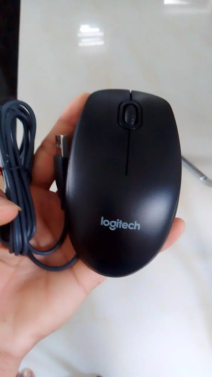 Chuột có dây Logitech M90 - Siêu bền, siêu tiết kiệm, nhỏ gọn, thiết kế ôm tay