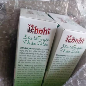 Sữa tắm gội thảo mộc Ích Nhi hương lá, chai 200ml, giúp làm sạch da và tóc trẻ