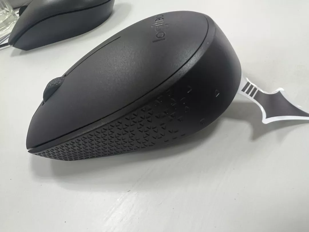 Chuột không dây Logitech B170 - USB, nhỏ gọn, thuận cả 2 tay, phù hợp PC/Laptop