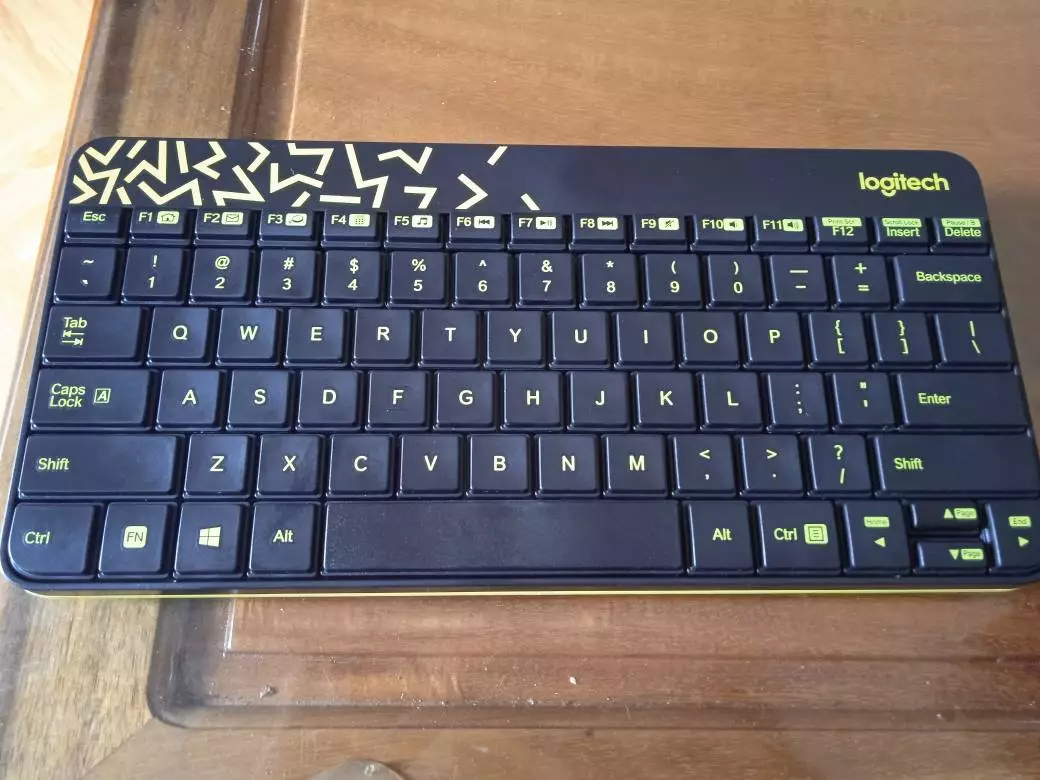 Combo chuột phím không dây Logitech MK240 - nhỏ gọn, 1 đầu thu USB, pin lâu