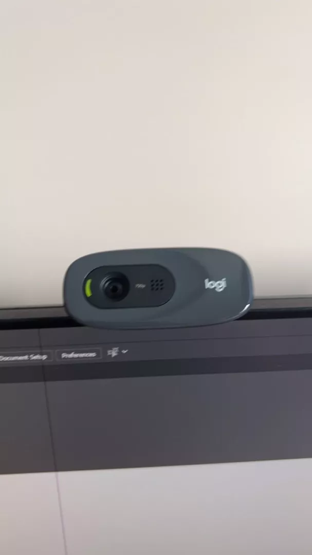 Webcam Logitech C270 720p HD - Góc cam 55o, mic giảm ồn, tự chỉnh sáng, chụp ảnh 3MB
