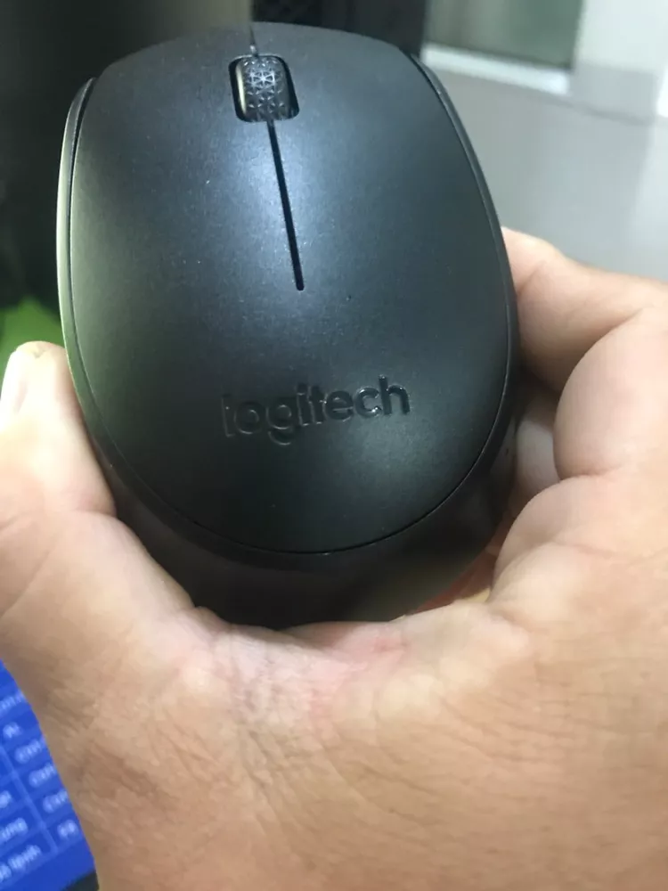 Chuột không dây Logitech B170 - USB, nhỏ gọn, thuận cả 2 tay, phù hợp PC/Laptop