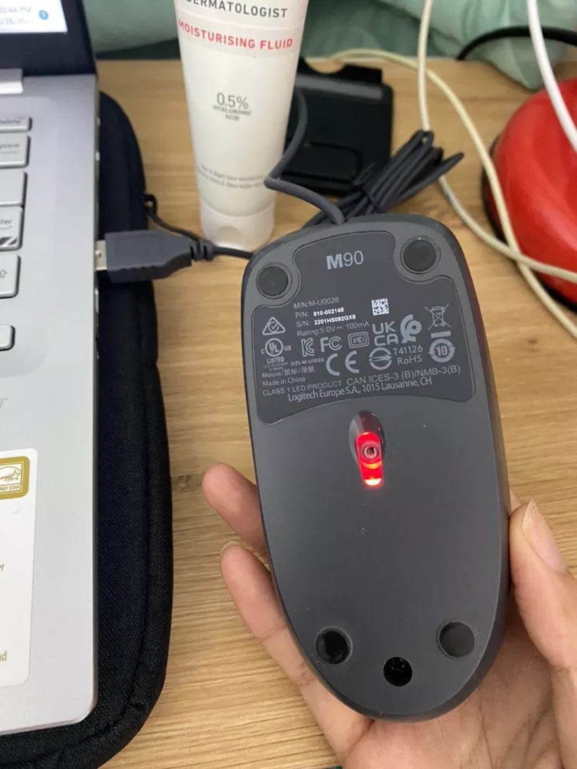 Chuột có dây Logitech M90 - Siêu bền, siêu tiết kiệm, nhỏ gọn, thiết kế ôm tay