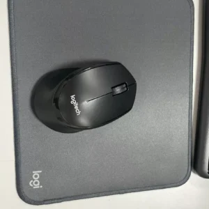 Bàn di chuột Logitech Mouse Pad Studio Series - Đế chống trượt, lướt dễ dàng, chống đổ tràn