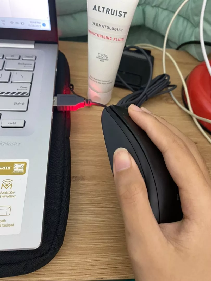 Chuột có dây Logitech M90 - Siêu bền, siêu tiết kiệm, nhỏ gọn, thiết kế ôm tay