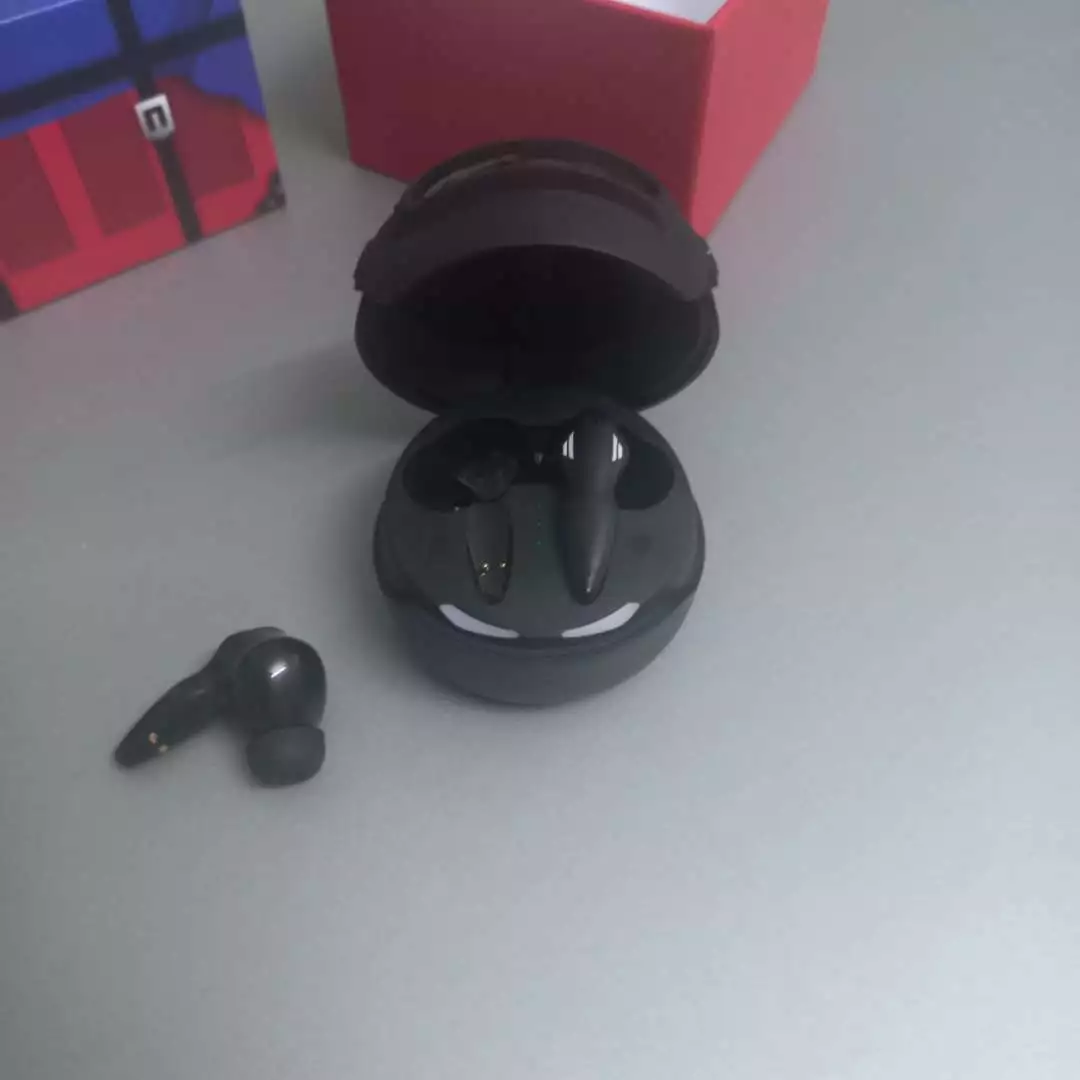 Tai nghe bluetooth gaming tws H03 tai nghe không dây chơi game nhét tai mũ 3 độ trễ cực thấp