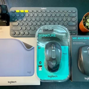Bàn di chuột Logitech Mouse Pad Studio Series - Đế chống trượt, lướt dễ dàng, chống đổ tràn