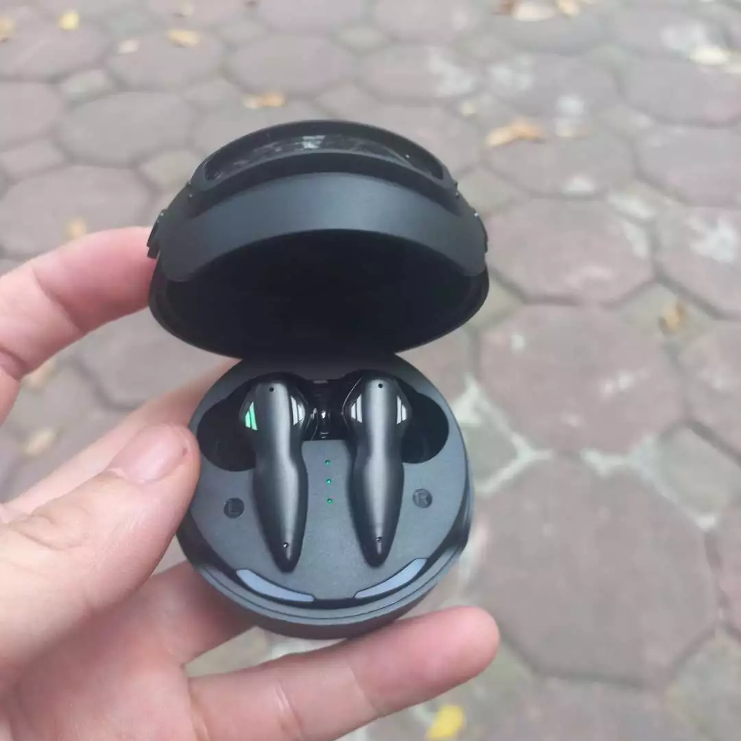 Tai nghe bluetooth gaming tws H03 tai nghe không dây chơi game nhét tai mũ 3 độ trễ cực thấp