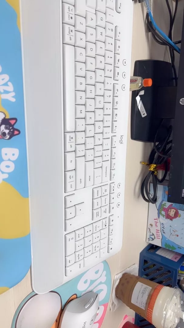Bàn Phím Không Dây Logitech Signature K650 - Bàn phím số phụ, gác tay tích hợp, Bluetooth & USB Bolt