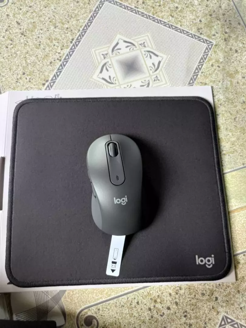 Chuột không dây bluetooth Logitech Signature M650 - SmartWheel, giảm ồn, tùy chỉnh các nút