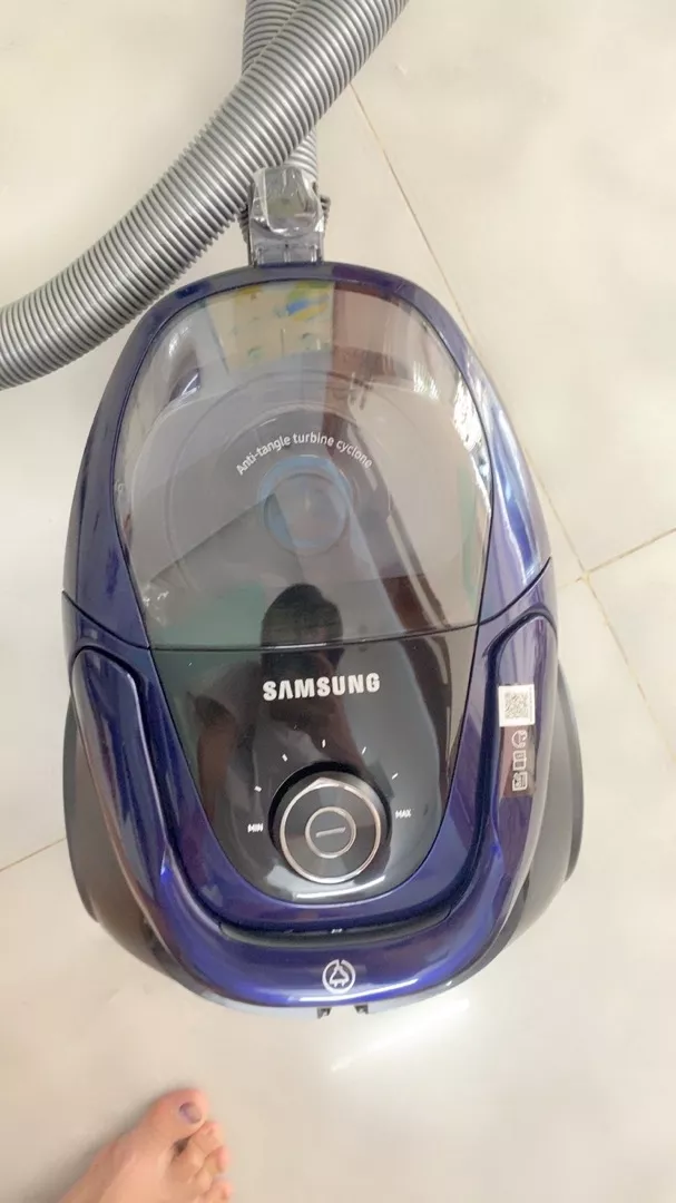 Máy hút bụi dạng hộp Samsung 360W VC18M3110VB/SV - Turbine Không Xoắn Tóc, màu Xanh Dương