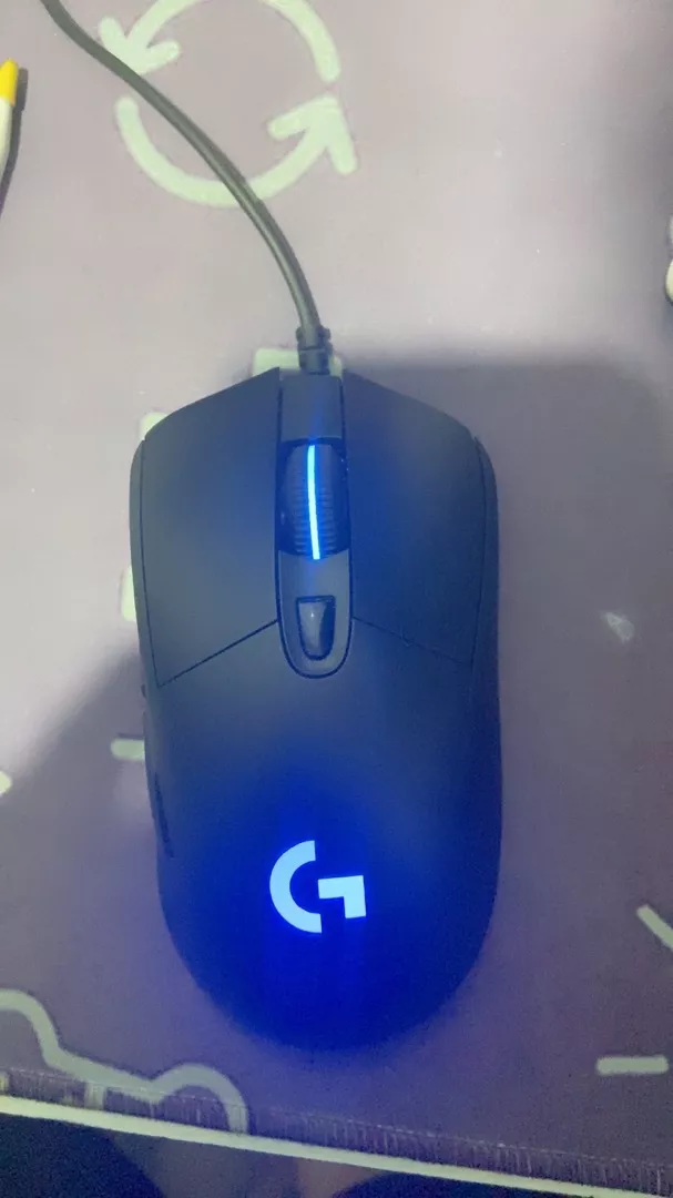 Chuột gaming có dây RGB Logitech G403 Hero - cảm biến 25k, công thái học, nhẹ 87g
