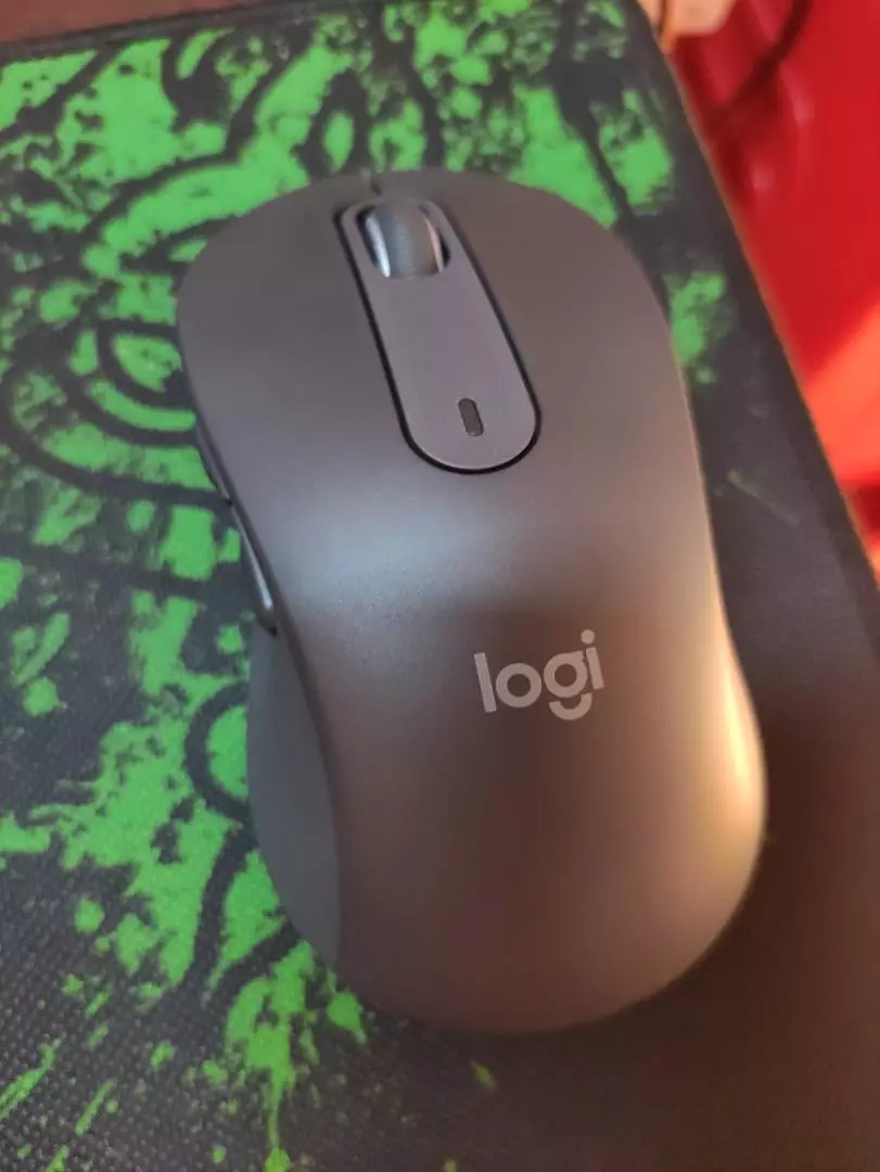 Chuột không dây bluetooth Logitech Signature M650 - SmartWheel, giảm ồn, tùy chỉnh các nút