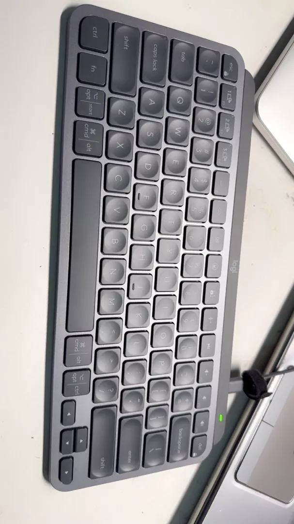 Bàn phím không dây Bluetooth Logitech MX Keys Mini - Nhỏ gọn, Phím tắt thông minh