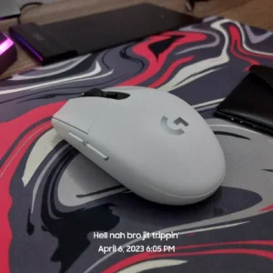 Chuột gaming không dây Logitech G304 - nhẹ, 6 nút lập trình, onboard memory, pin 250h