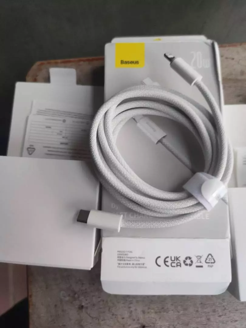 Dây Cáp Baseus PD 20W Nối Đầu USB-C Sang Đầu L Sạc Nhanh Hỗ Trợ Truyền Dữ Liệu 480Mbps