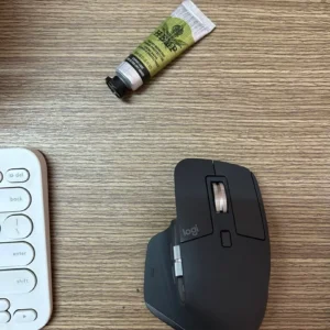 Chuột không dây Bluetooth Logitech MX Master 3s – Yên tĩnh, 8K DPI, Cuộn siêu nhanh, sạc USB-C