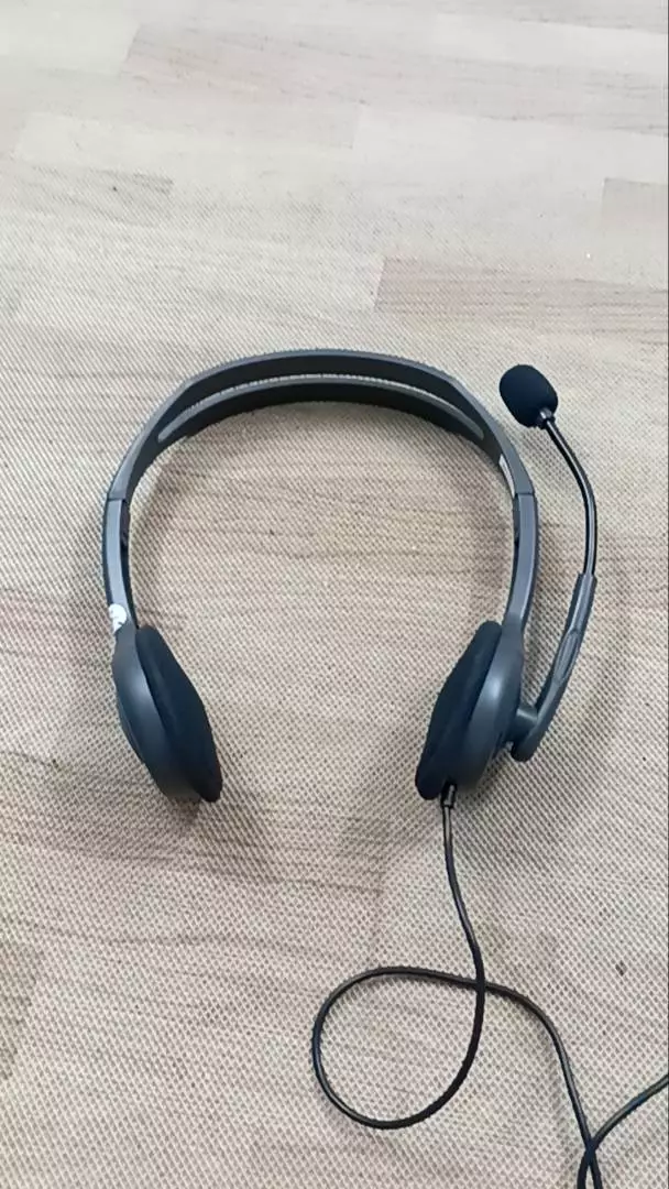 Tai nghe chụp tai Logitech H111 - 1 jack 3.5mm, Mic khử giảm tiếng ồn, âm thanh nổi
