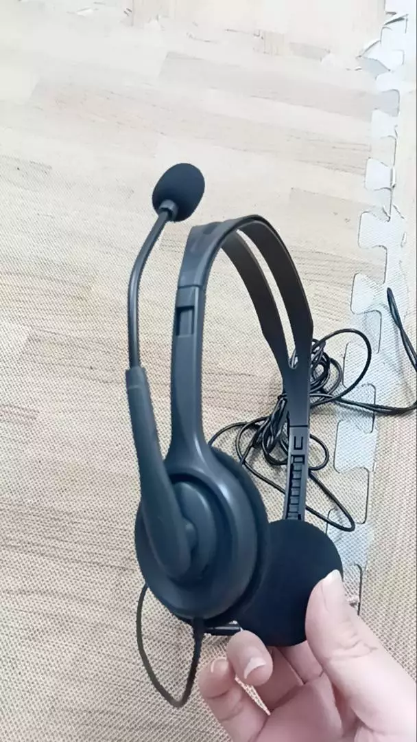 Tai nghe chụp tai Logitech H111 - 1 jack 3.5mm, Mic khử giảm tiếng ồn, âm thanh nổi