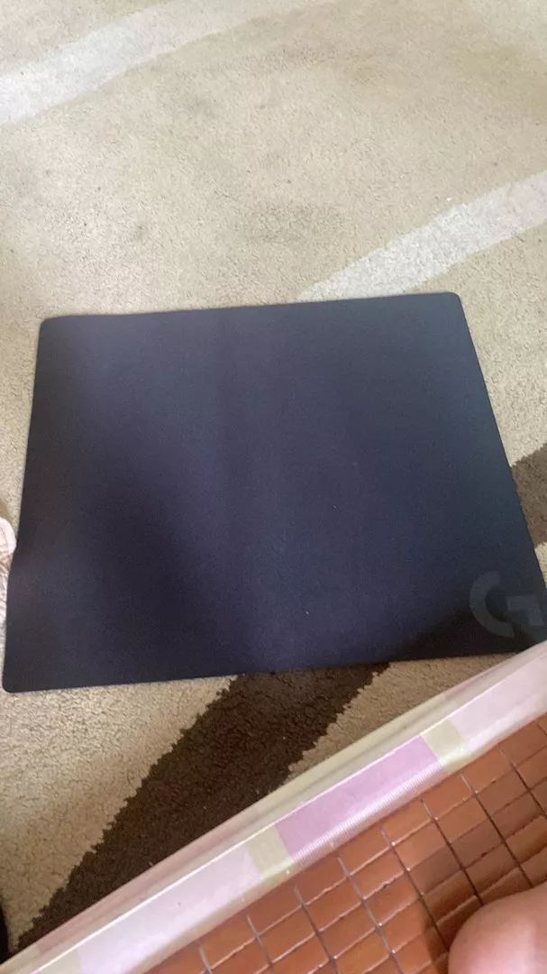 Bàn di chuột chơi gaming Logitech G640 - Bề mặt vải, ma sát tốt, chống trượt