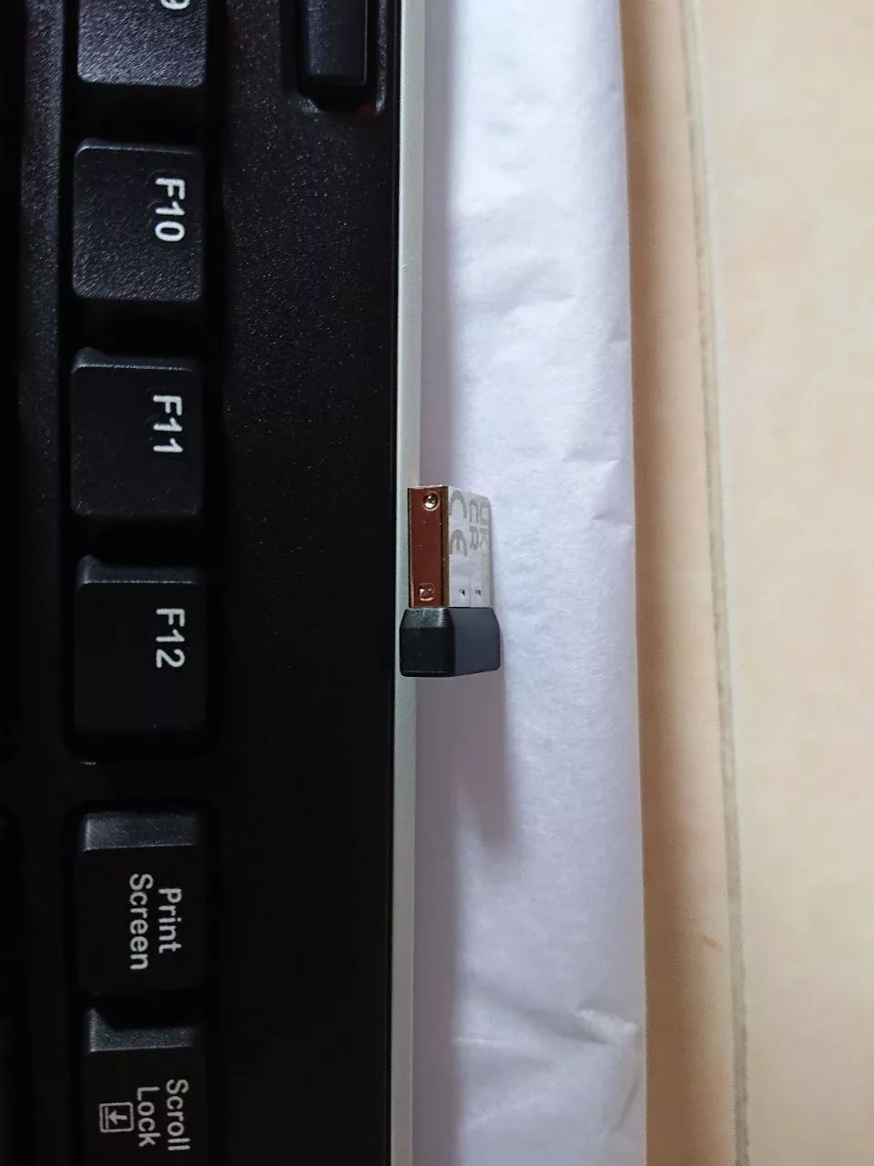 Bàn phím không dây Logitech K270
