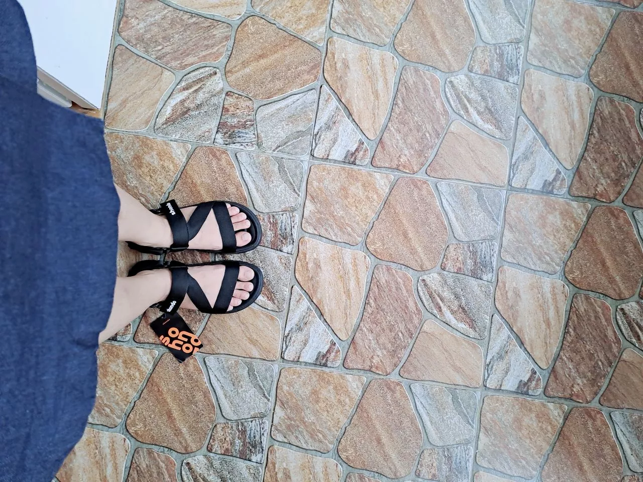 Giày Sandals Nam Nữ Unisex Êm Chân Shondo F6 Sport Đen Full F6S301