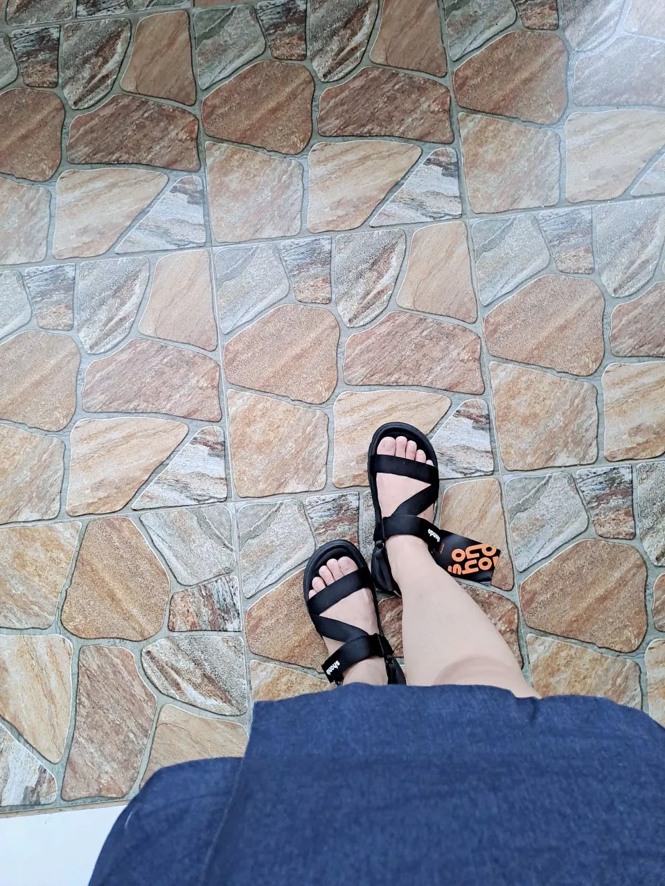 Giày Sandals Nam Nữ Unisex Êm Chân Shondo F6 Sport Đen Full F6S301