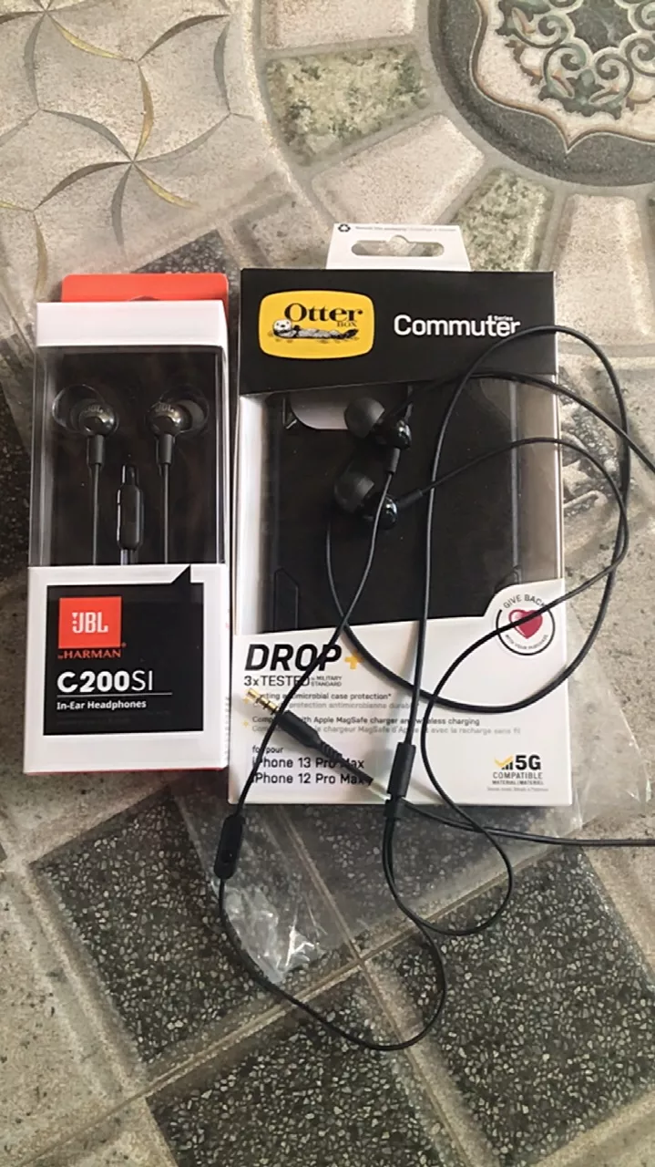 Tai Nghe Nhét Tai Có Dây JBL C200SI Cổng Aux 3.5 - Hàng Chính Hãng