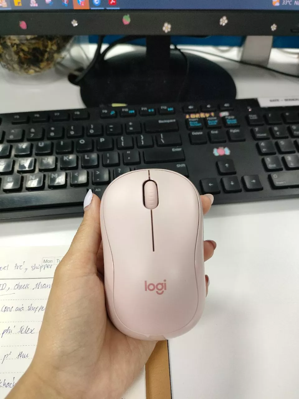 Chuột không dây Logitech M220 Silent - giảm ồn, USB, pin 1.5 năm, phù hợp PC/Laptop